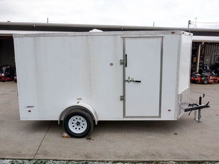 SLE Enclosed Trailers Enclosed Trailer 6'x12' White - V-Nose 3,500 Lb. Axle Storage 8 SLE Enclosed Trailers Enclosed Trailer 6'x12' White - V-Nose 3,500 Lb. Axle Storage - Image 6