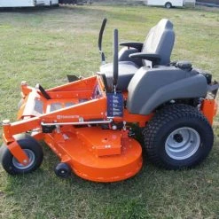 Husqvarna MZ61 61" Zero Turn Lawn Mower 24HP KAW (Scratch & Dent) 12 Husqvarna MZ61 61" Zero Turn Lawn Mower 24HP KAW (Scratch & Dent) -SLE Equipment shop dsc02668 4