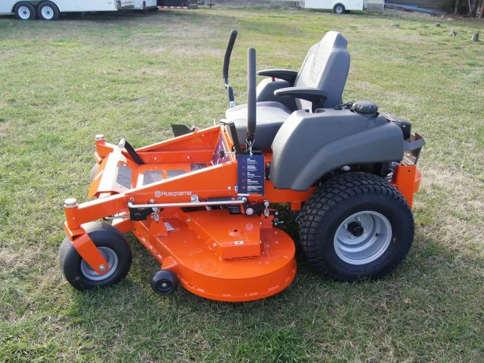Husqvarna MZ61 61" Zero Turn Lawn Mower 24HP KAW (Scratch & Dent) 7 Husqvarna MZ61 61" Zero Turn Lawn Mower 24HP KAW (Scratch & Dent) - Image 5