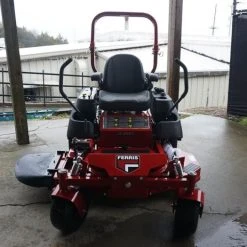 Alternative view of Ferris 5901906 IS600 52" Zero Turn Mower 25HP Briggs