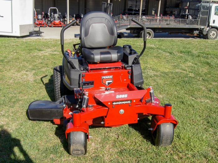 Ferris 5902101 48" 500S Zero Turn Mower 25HP Briggs 4 Ferris 5902101 48" 500S Zero Turn Mower 25HP Briggs - Image 2