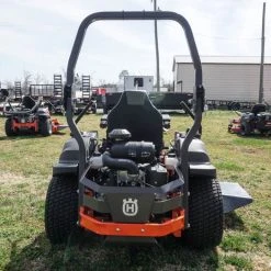 Husqvarna Z560X Zero Turn Mower 60" Deck 31HP Kawasaki -SLE Equipment shop dsc05029