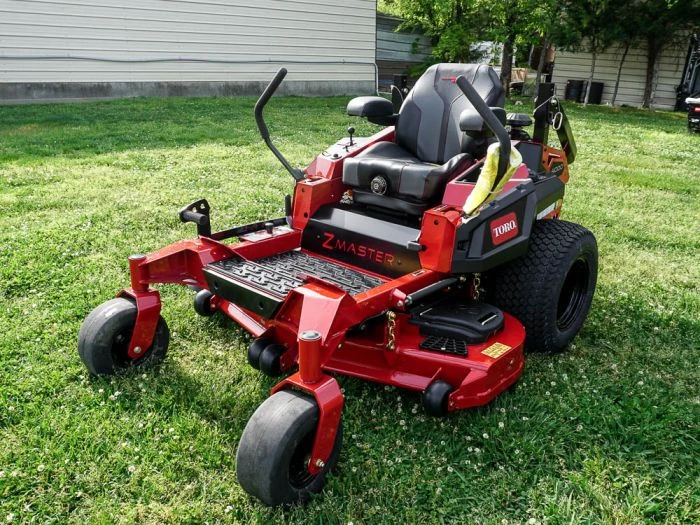 Toro 74010 4000 Series 52" Zero Turn Mower 31HP Kawasaki 5 Toro 74010 4000 Series 52" Zero Turn Mower 31HP Kawasaki - Image 3