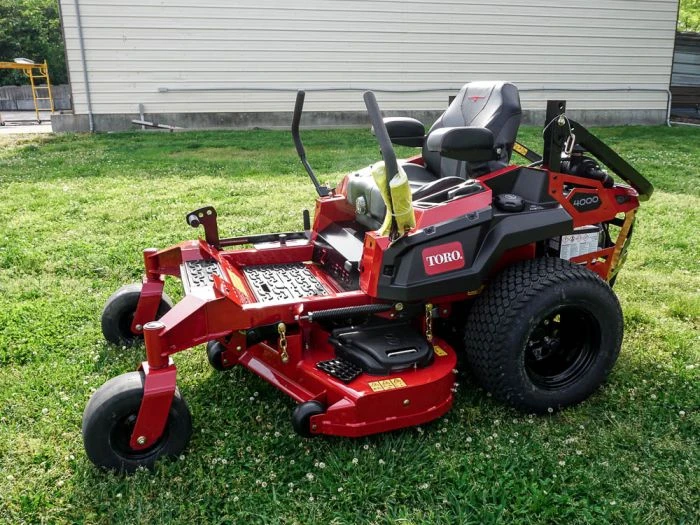 Toro 74010 4000 Series 52" Zero Turn Mower 31HP Kawasaki 6 Toro 74010 4000 Series 52" Zero Turn Mower 31HP Kawasaki - Image 4