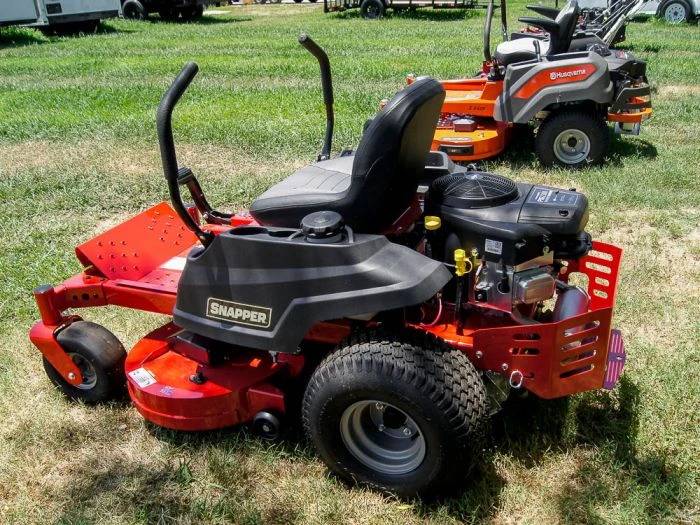 Snapper (2691651) 360Z 42" Zero Turn Mower 23HP Briggs Engine 6 Snapper (2691651) 360Z 42" Zero Turn Mower 23HP Briggs Engine - Image 4