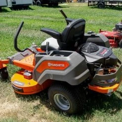 Husqvarna Z242F 42" Zero Turn Mower 21.5HP Kawasaki -SLE Equipment shop dsc07994 1