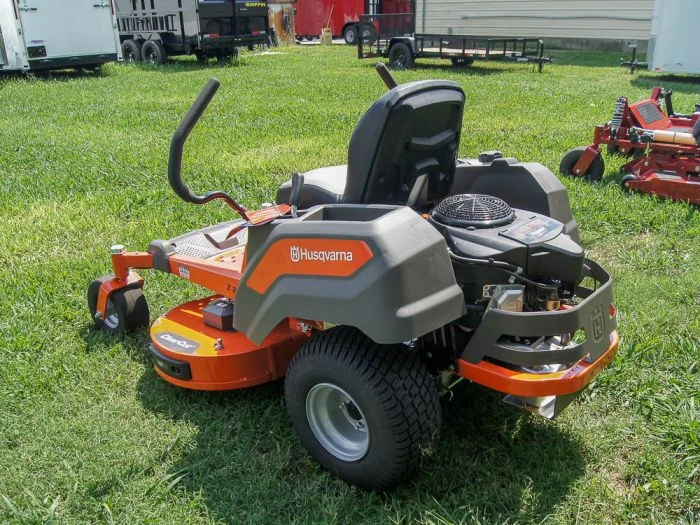 Husqvarna Z242F Kawasaki Zero Turn Lawn Mower 18HP Kawasaki 6 Husqvarna Z242F Kawasaki Zero Turn Lawn Mower 18HP Kawasaki - Image 4