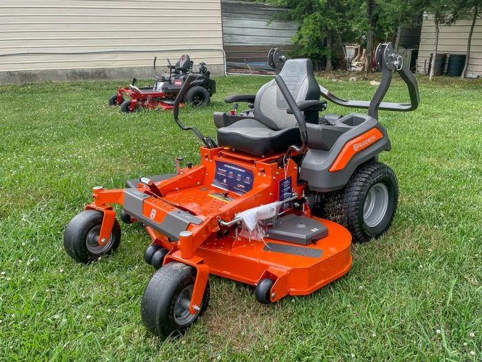 Husqvarna Z460 60" Zero Turn Mower 23HP KAW 6 Husqvarna Z460 60" Zero Turn Mower 23HP KAW - Image 4